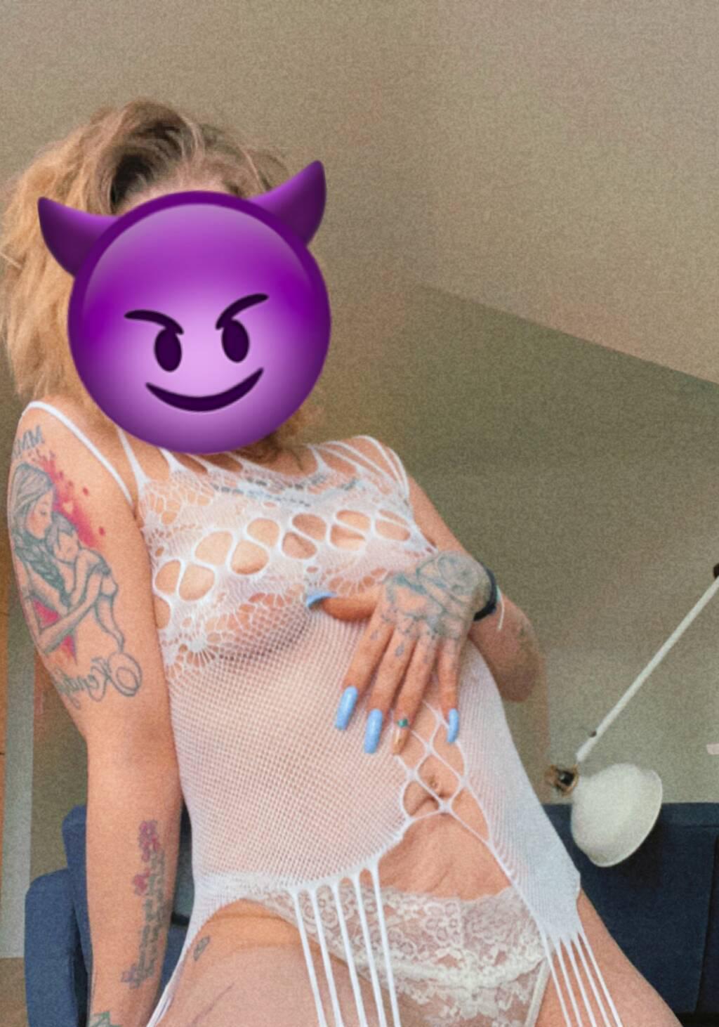 (Outcalls) Pocketsized playmatee, finest pussy in town