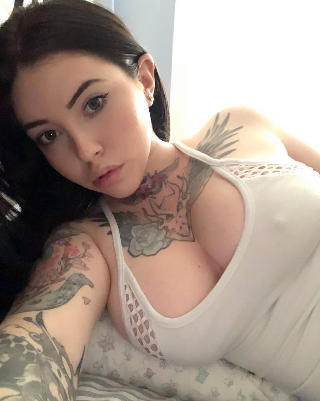Available for hookup both Incall, outcall and hotel 🏨 services 💦blowj