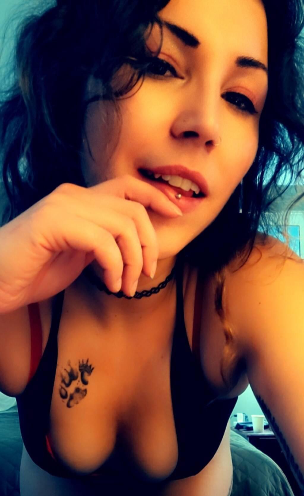 Italian/Spanish Goddess HAMILTON ready when you are