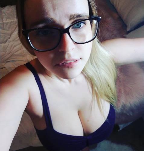 i am available for hook up to fuck incall and outcall