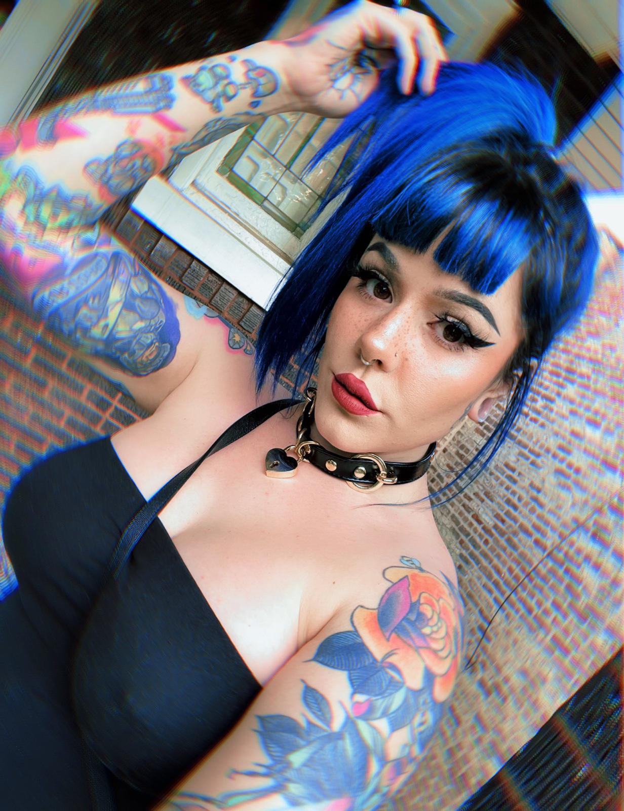 Hook up available for fun🫦