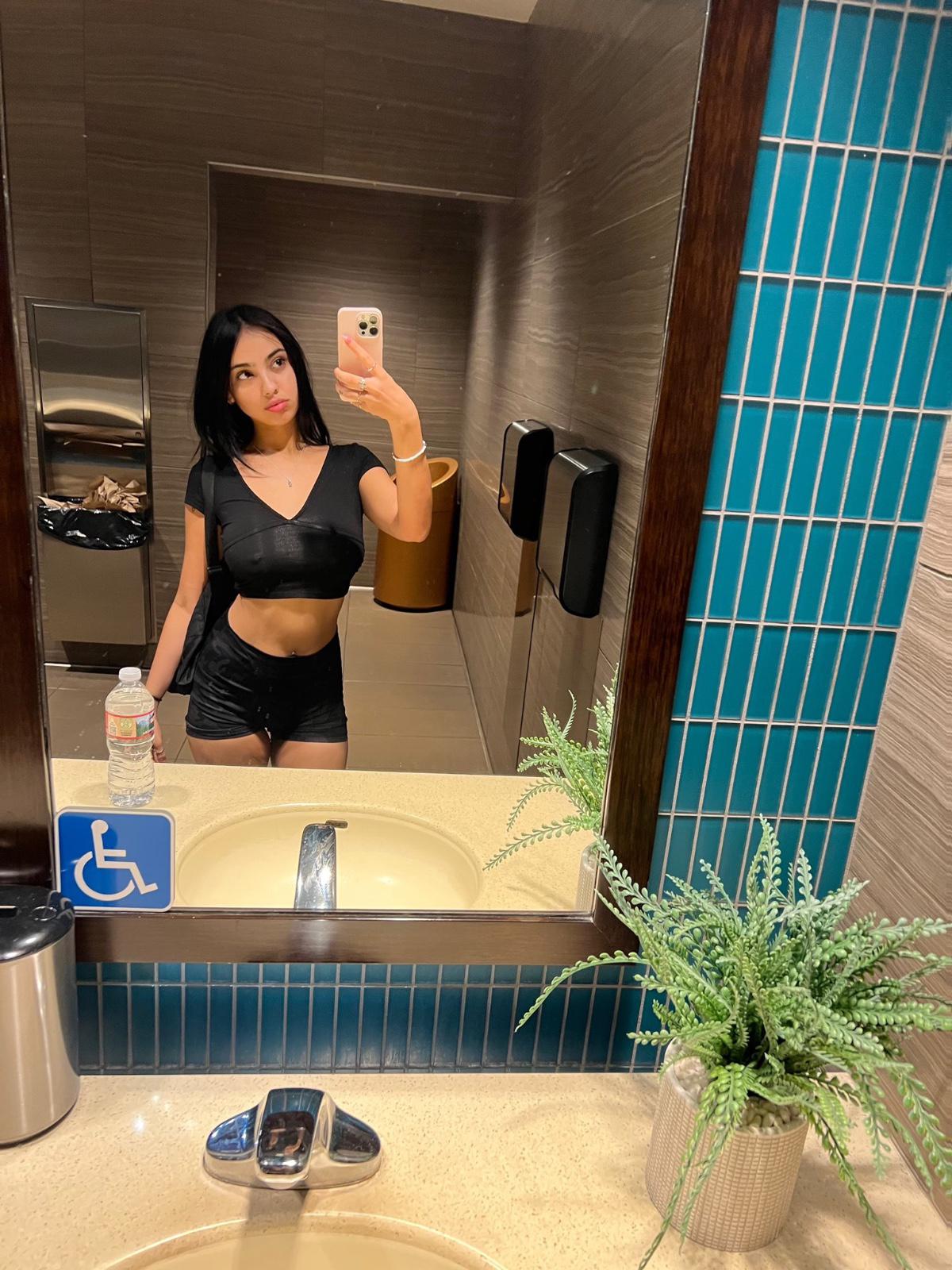 Cyndy available in Calgary