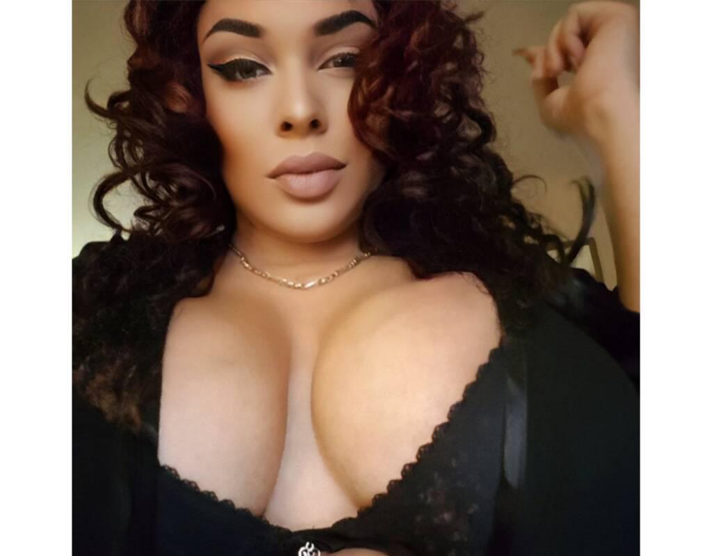Massive titties big booty and wet Pu$$y available now