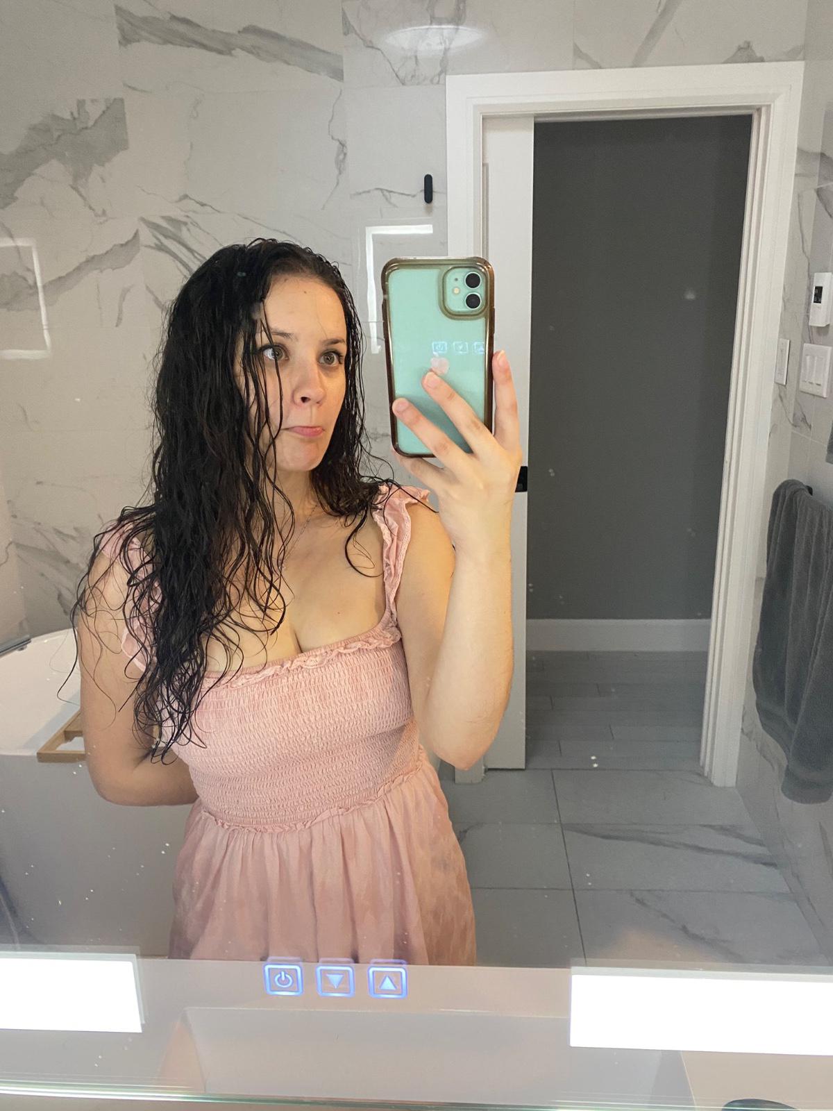 I’m Loretta ,Always ready and seeking DISCREET no strings sex encounters.