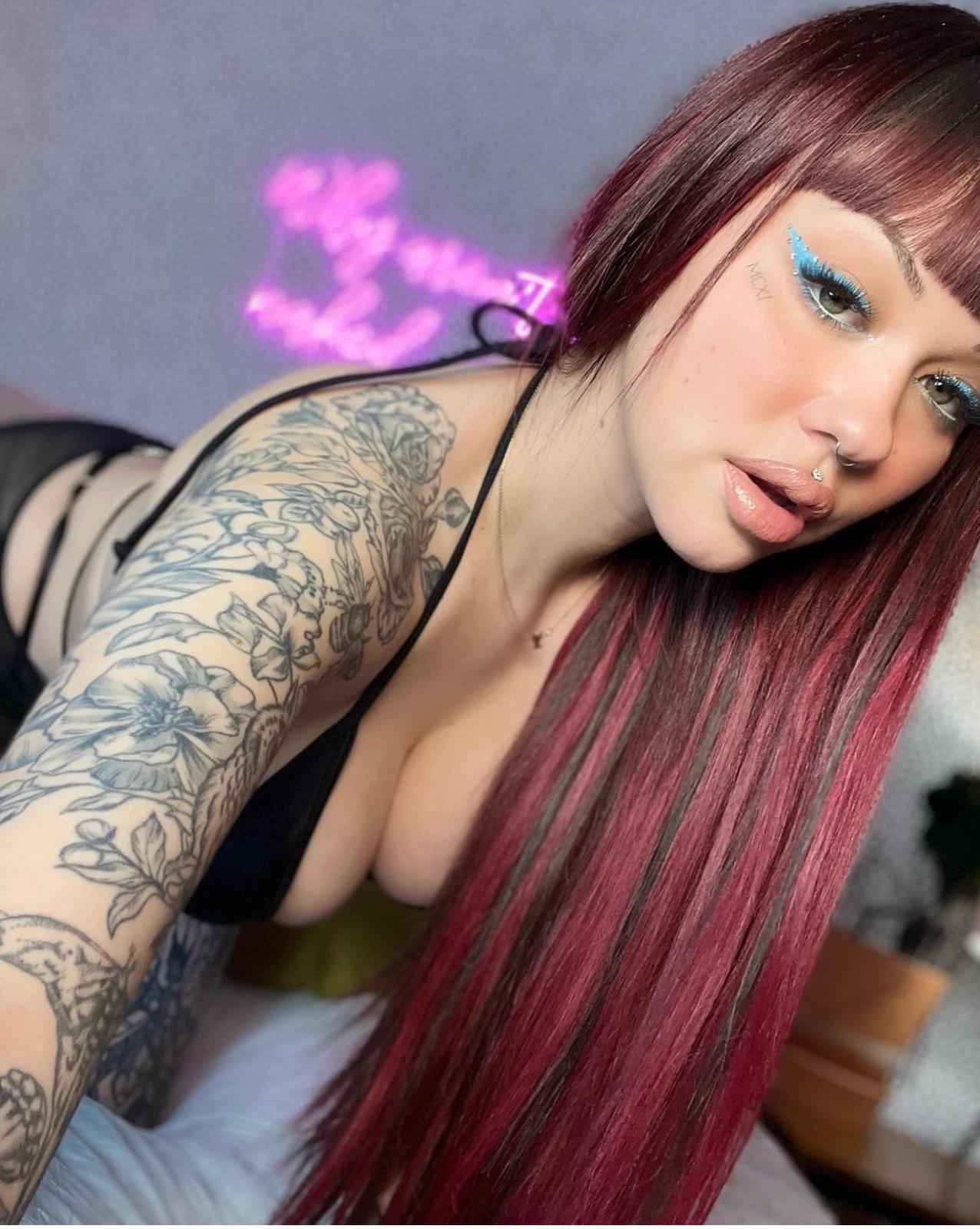 SEX HOOKUP 🥰😍