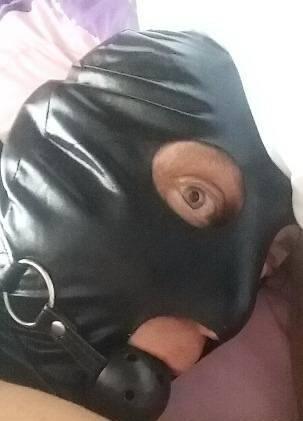♛ AT MY FEET IS WHERE YOU BELONG !