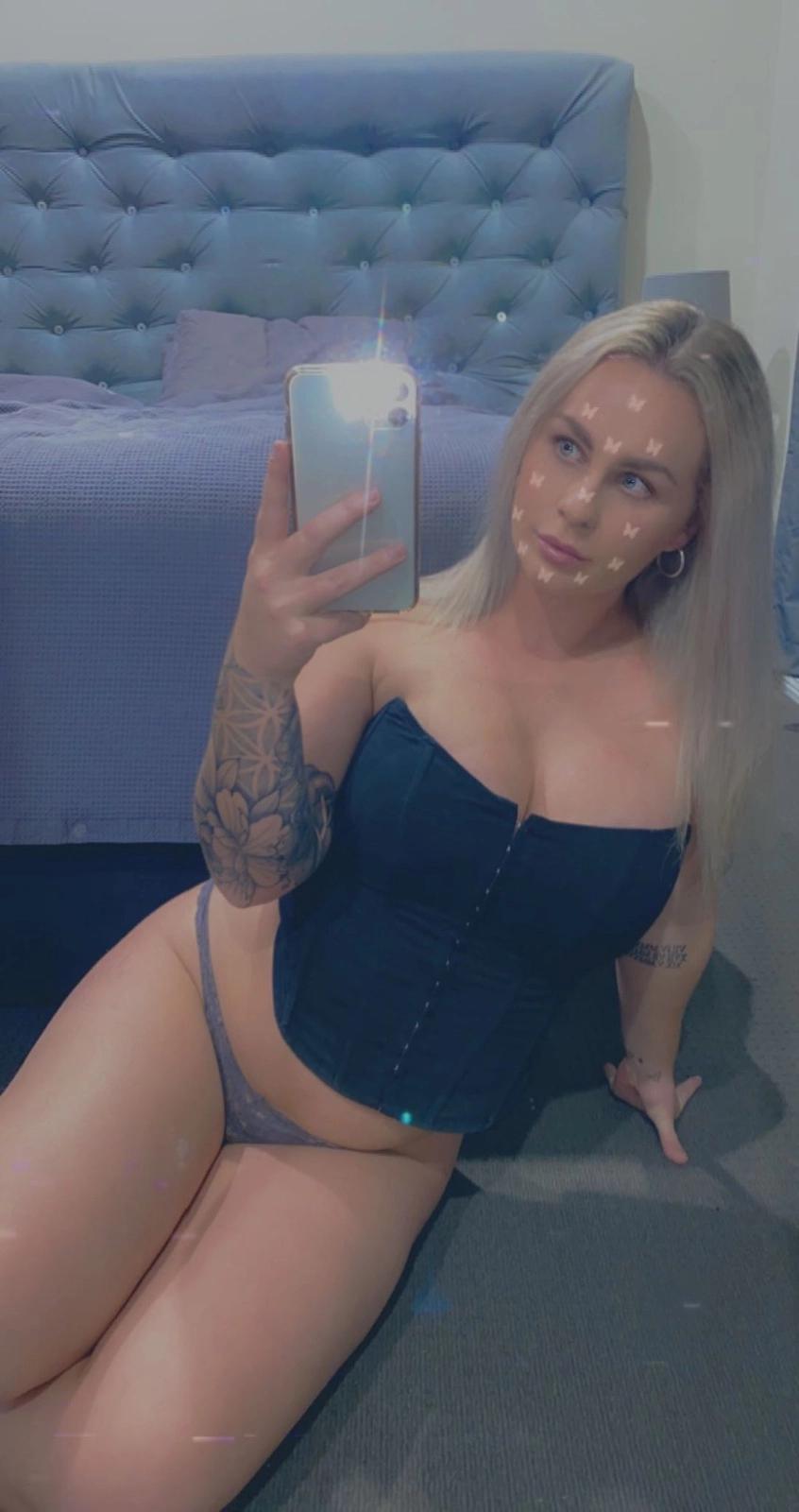 Ready to fuck 🍇👅💦🍇 807 770 6459