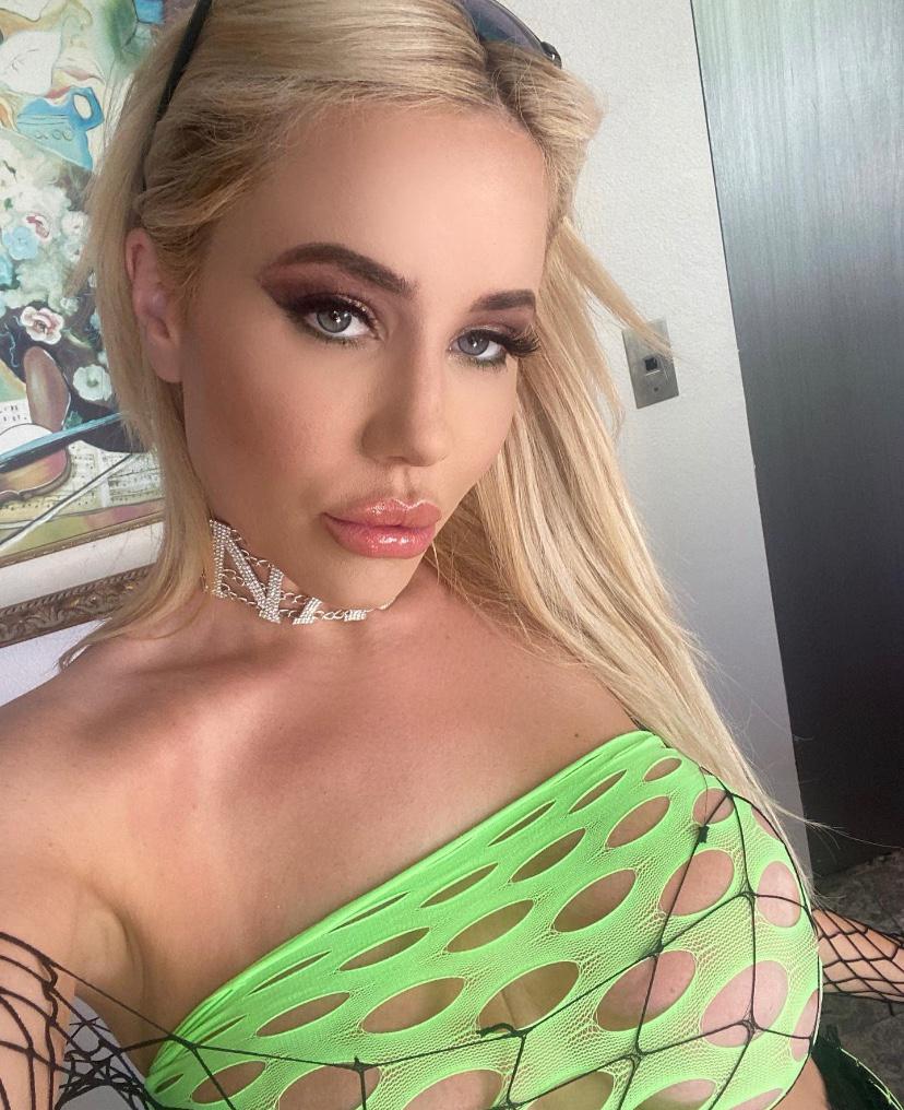 Are you horny ? Text me 🥰❤️