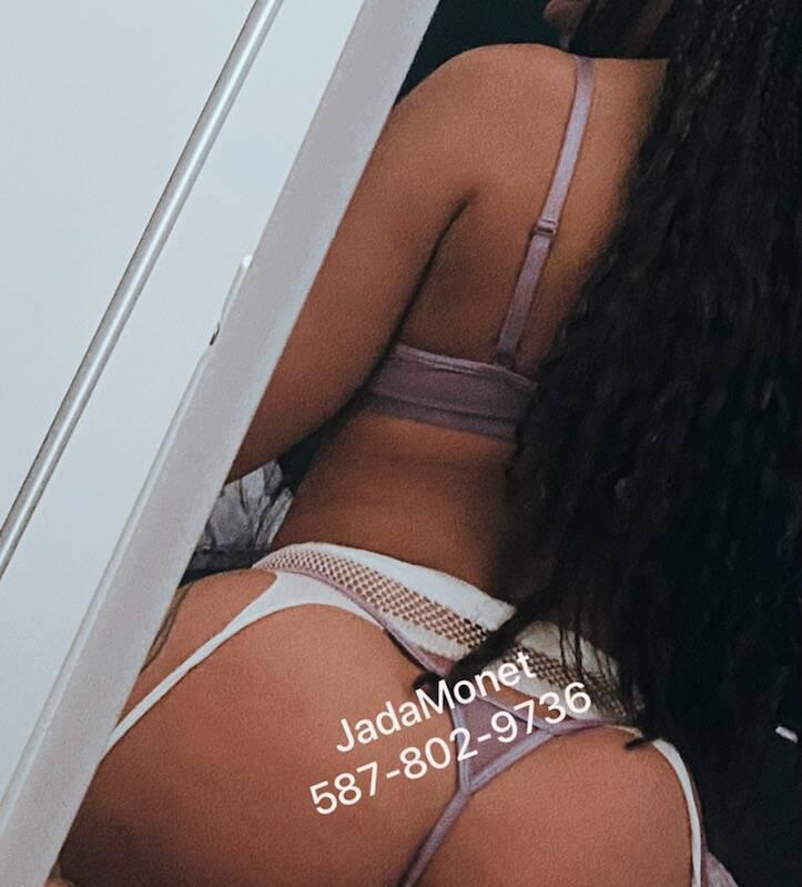 IncallSouthSideSkills mixedpetitesweet fitfun playmate