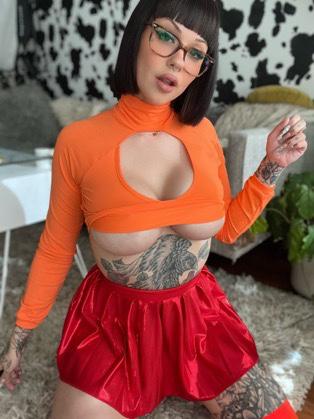 Hot& Nasty😍 Snapchat: laurasimps1011 ,,,, cell phone: 2253720969