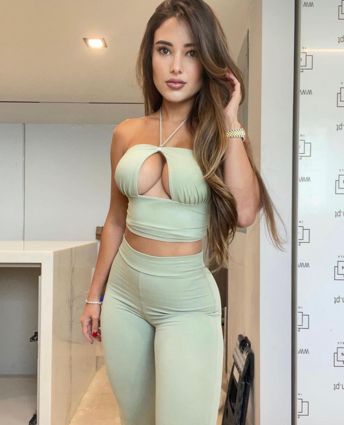 SLUT NEAR YOU ➜ HMU ON Snapchat@ sonia24434