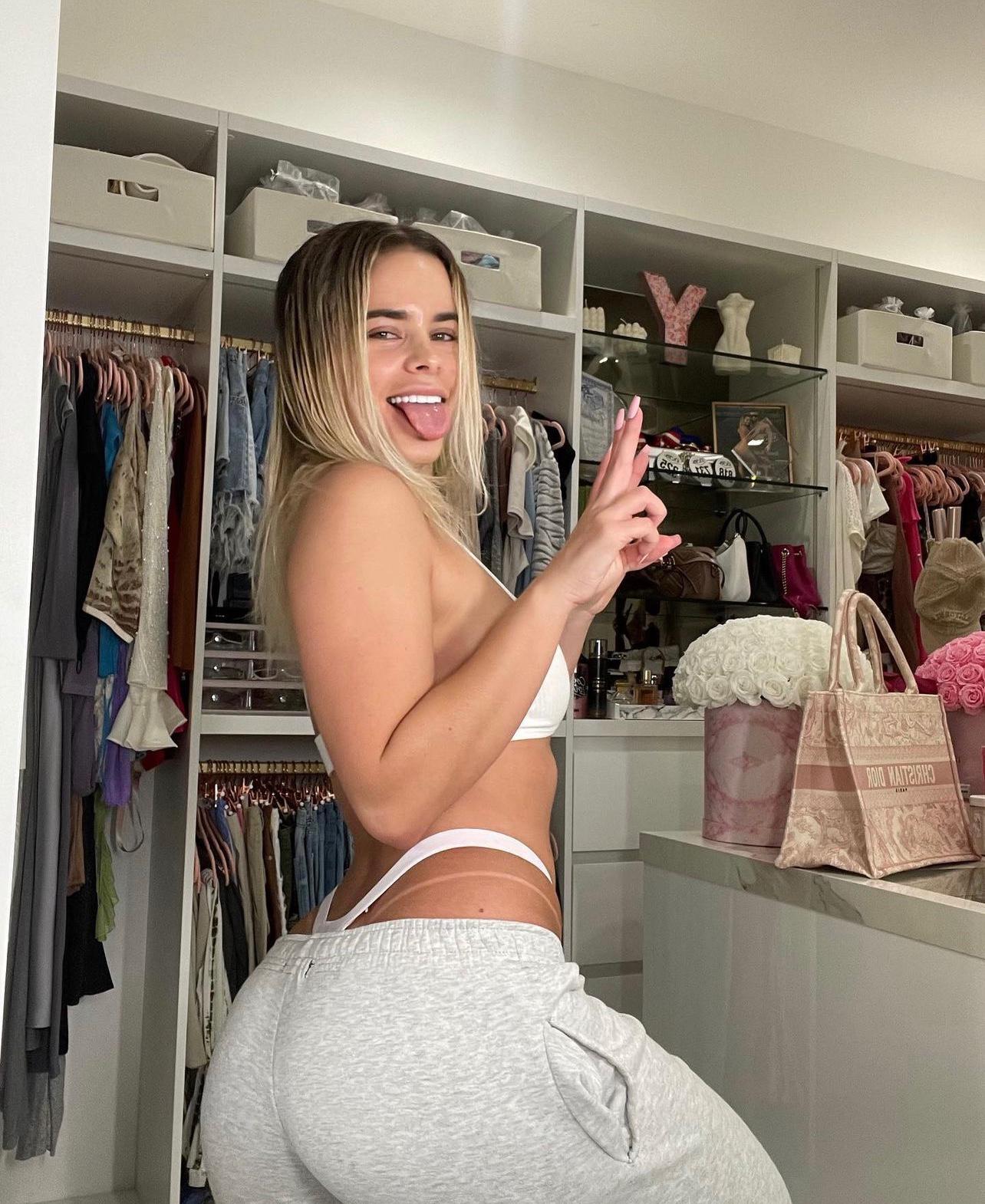 I’m down for fun & naughty stuffs hmu on📱 +1 (641) 557-0156 snap: alisonk8234