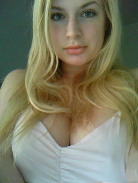 Available for hook up both incall and outcall