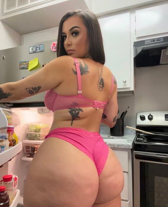 I OFFER ESCORT QUALITY SERVICES AT NO LIMITS🍑💦. Snapchat: Lanaxx20200