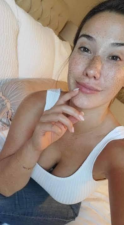 Text me if you want to fuck me