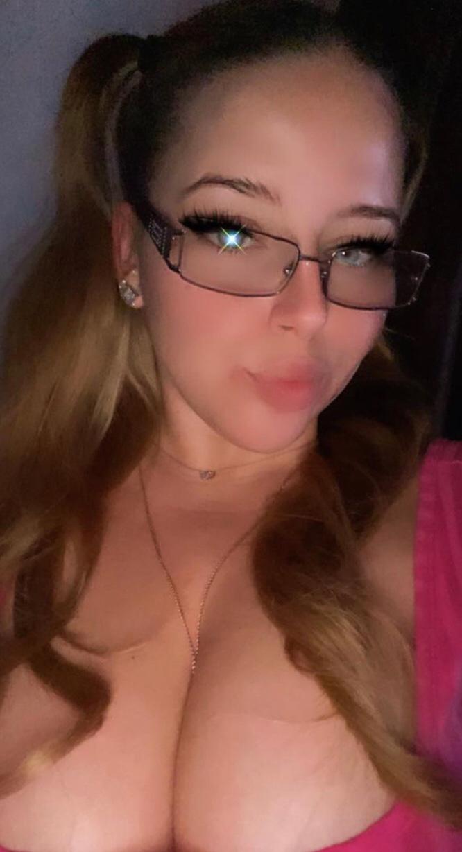 👉🔻🔻🔻 24 YRS SEXY GIRL AVAILABLE FOR ALL SERVICE