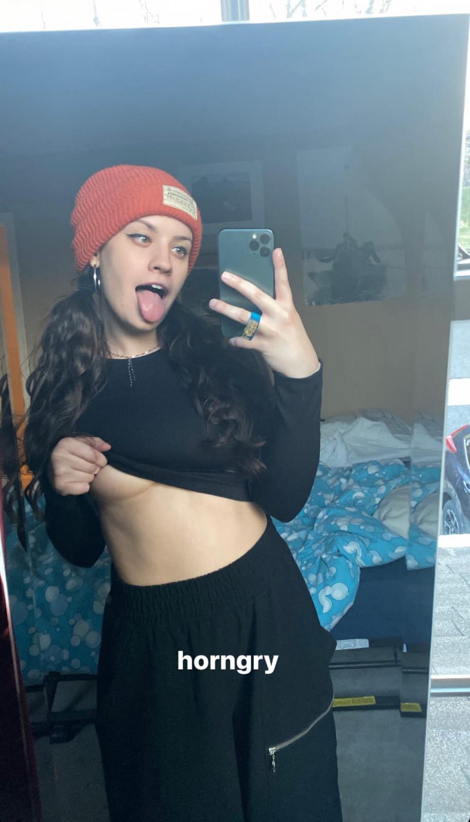 I’m Loretta ,Always ready and seeking DISCREET no strings sex encounters.