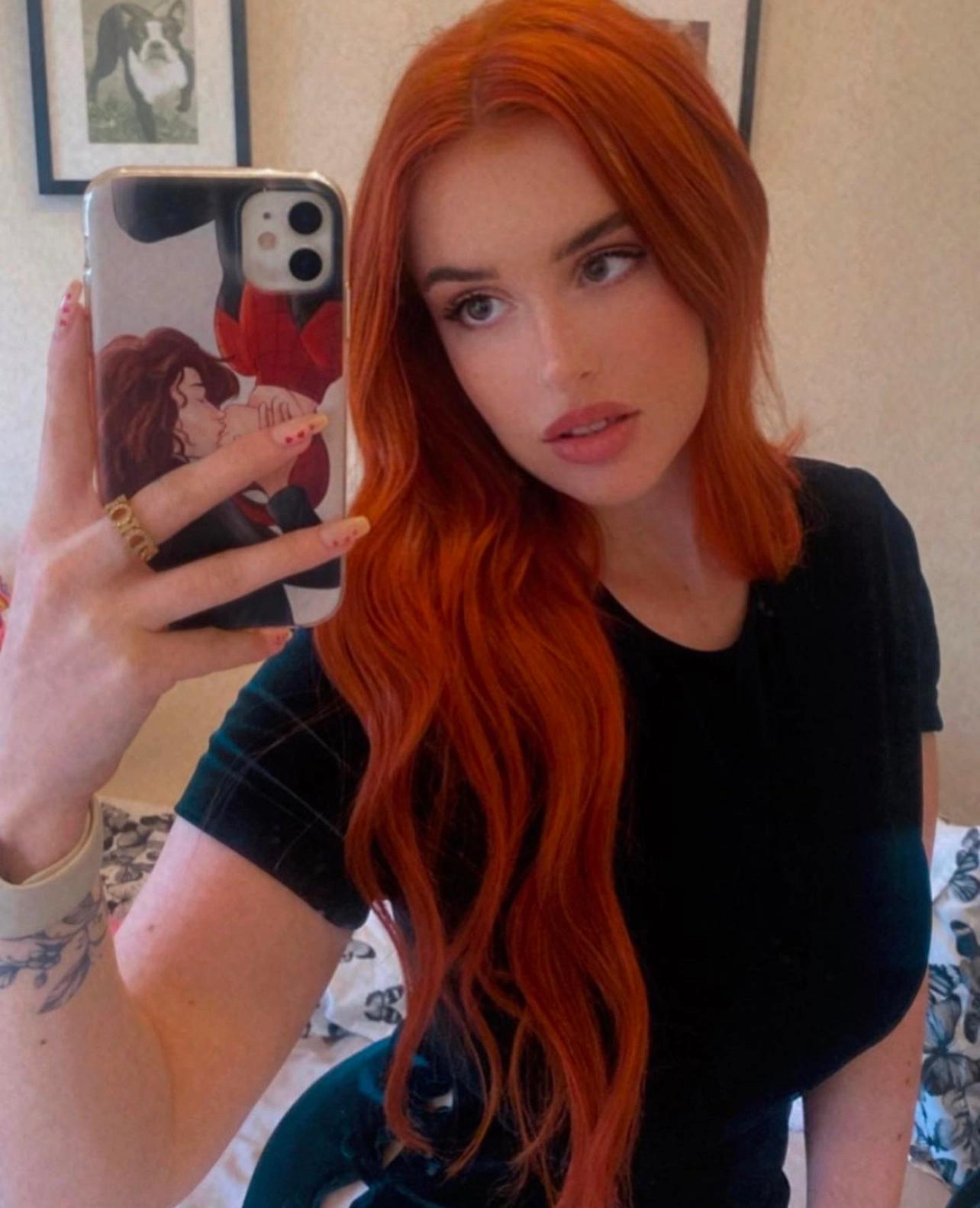 I'm a professional sex worker,I give good therapy,good vibes and amazing sex👅