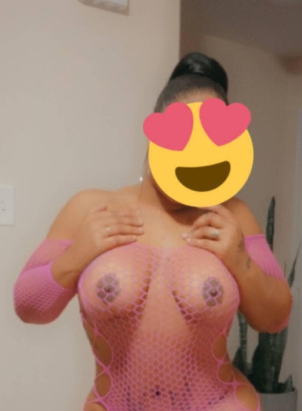 Updated Pics... DESTINY WETTEST PUSSY . Creamy Caramel SnacK