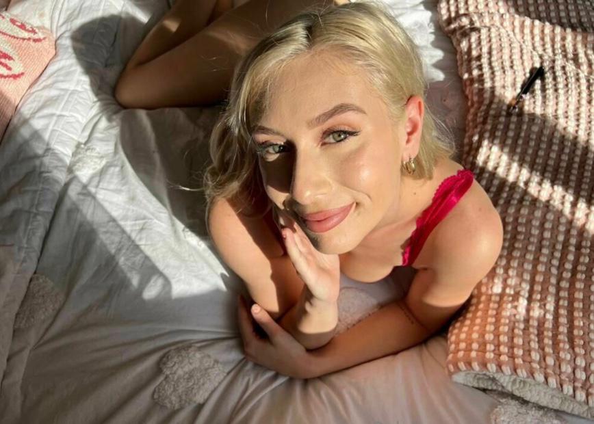 Wanna fuck?? Hit me up now💦💦🥺🥺👅👅🍑🍑