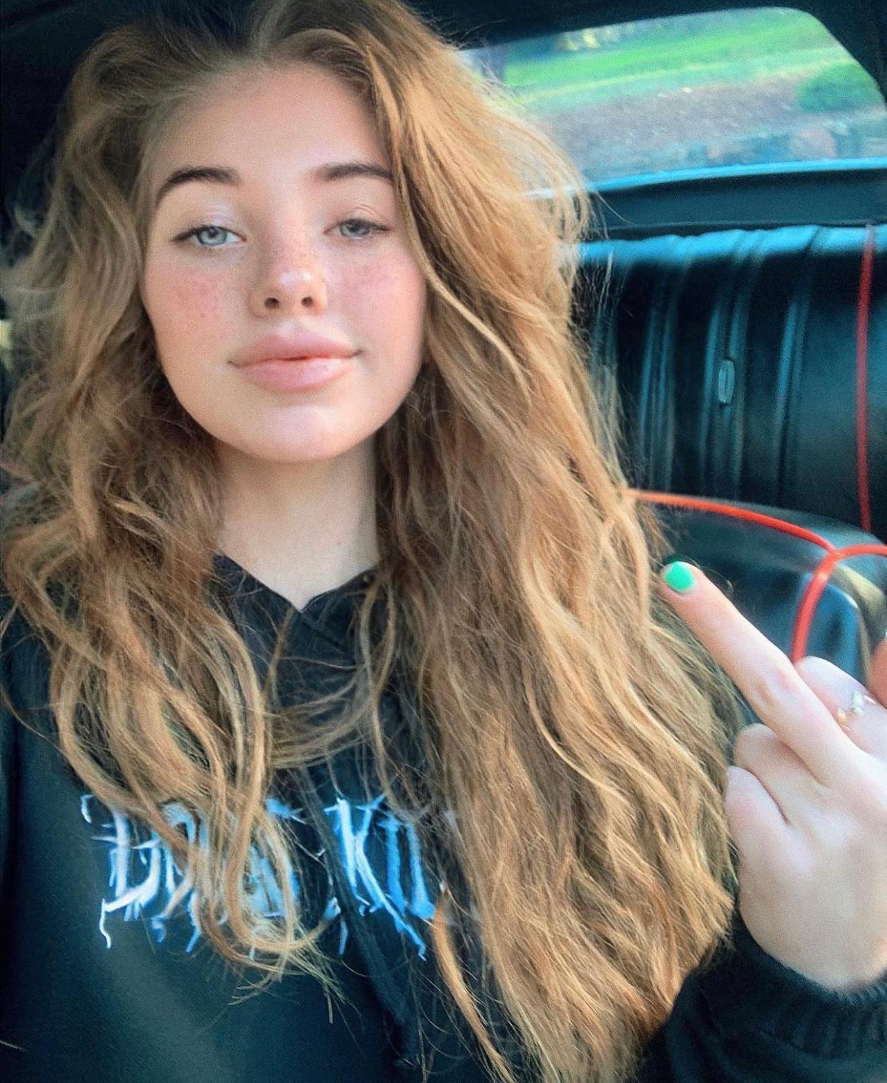 Flirty 💦 Bursty 🍆 Down for hookup 🥺❤️