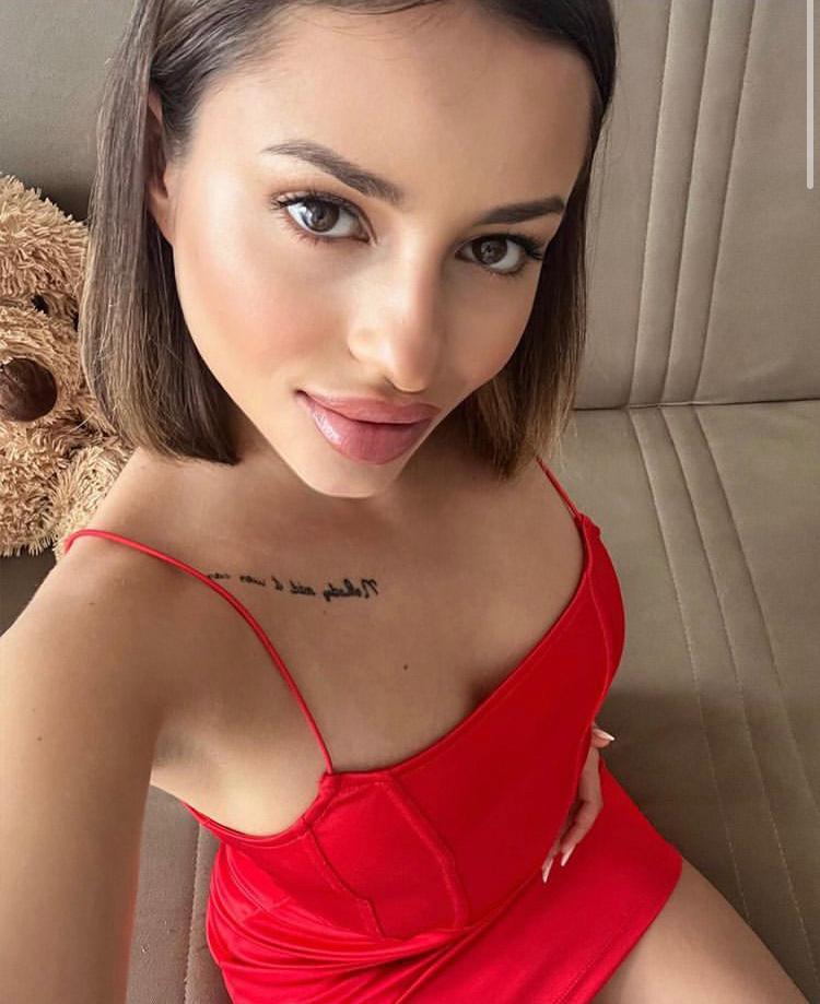 Are you and need Some hot reliever? I’m available all day and night