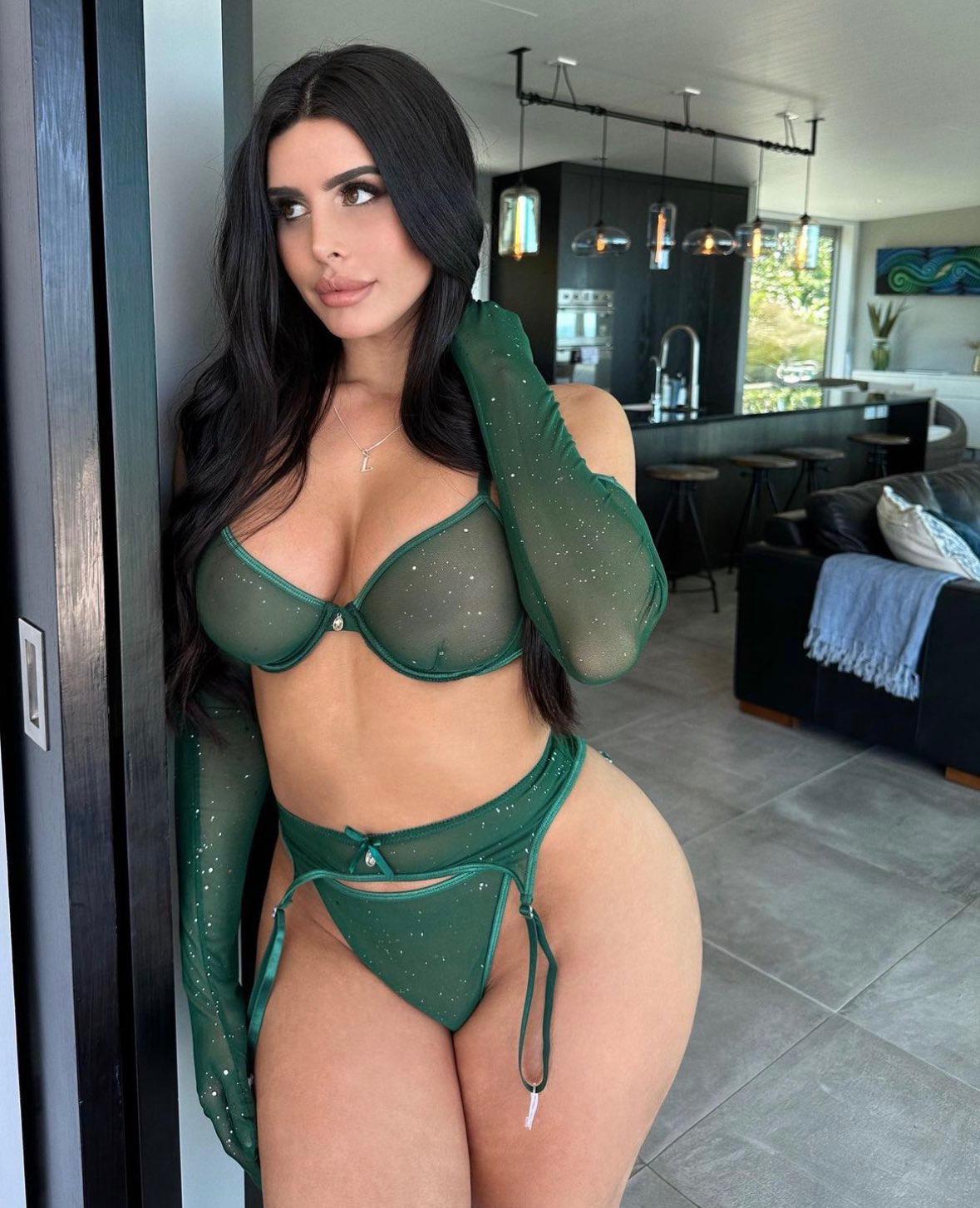 Private escort/ masseuse