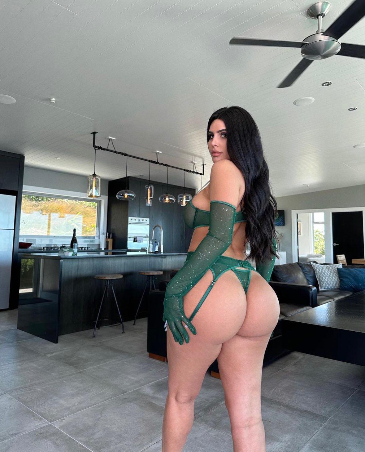 Private escort/ masseuse