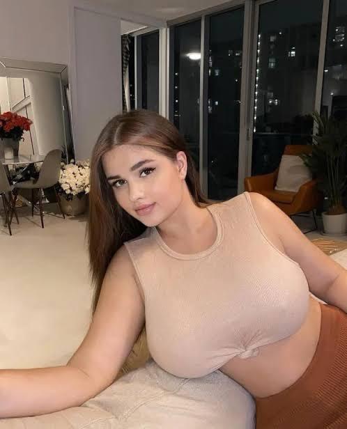 I'm available for fun hit me up for hot sex 🍆🍆