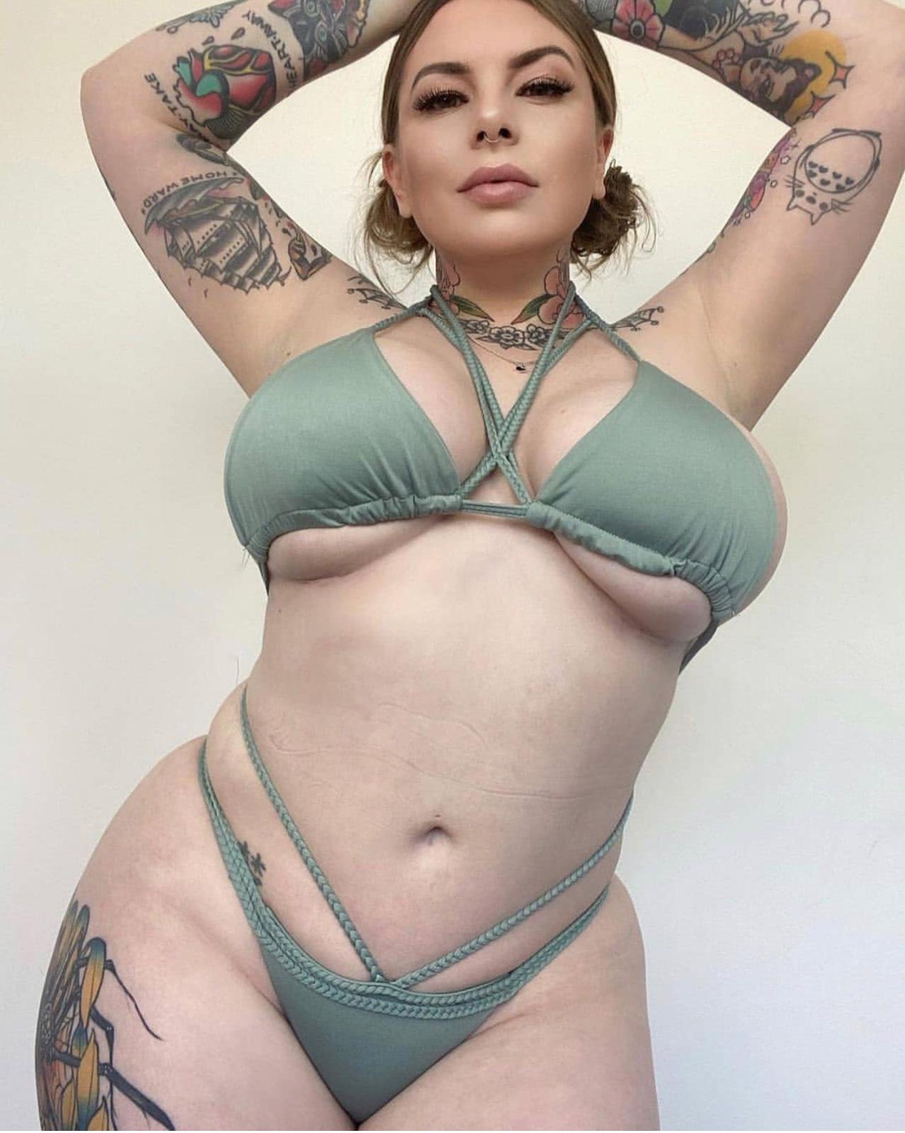 I’m a❤️professional 💯sexworker👅hit me up if you’re down to have fun💯🥰