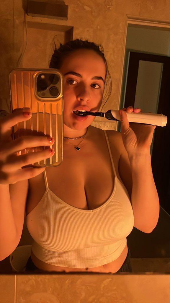 Escort best services call +1 512-361-7477 or addsnap: gracemanti2023