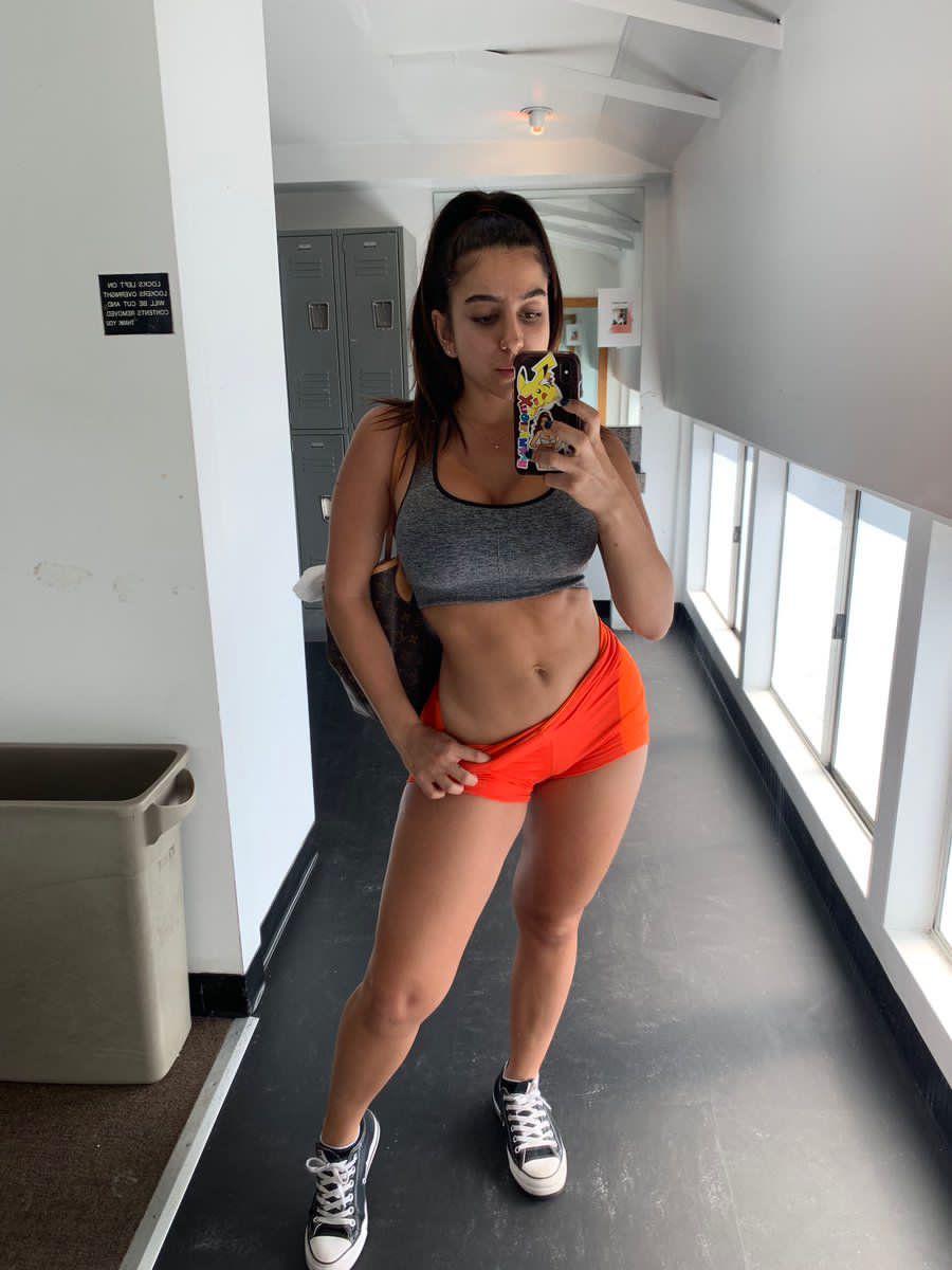 I’m kinda bored And horny