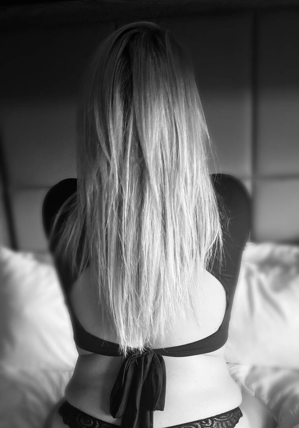 Incall OPEN, OUTcall discount- take your pick pretties .