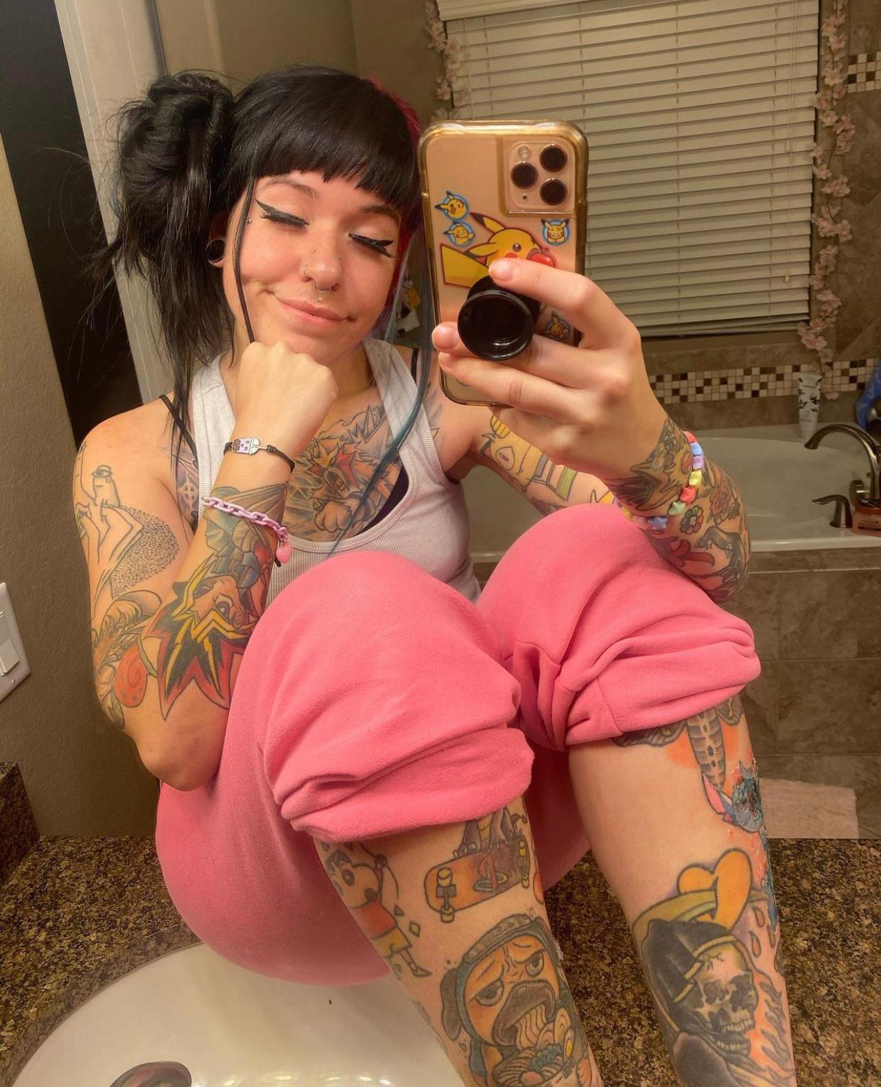 Am available for all kind of hookup service ❤️