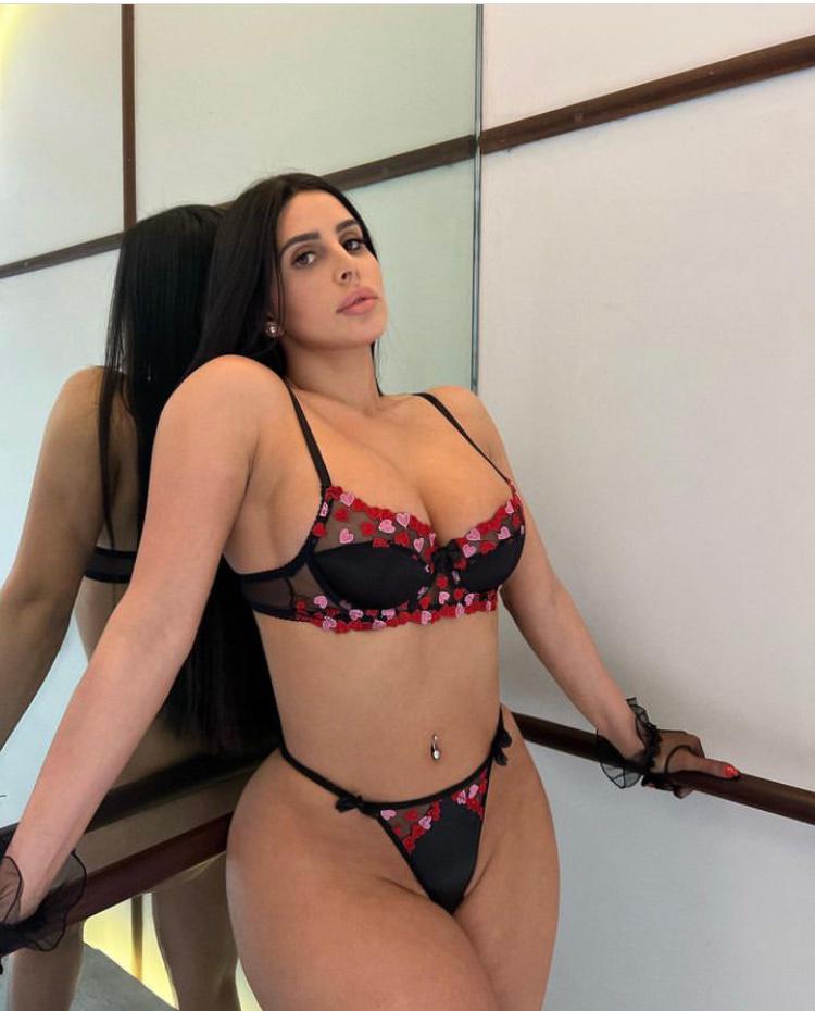 Private escort/ masseuse