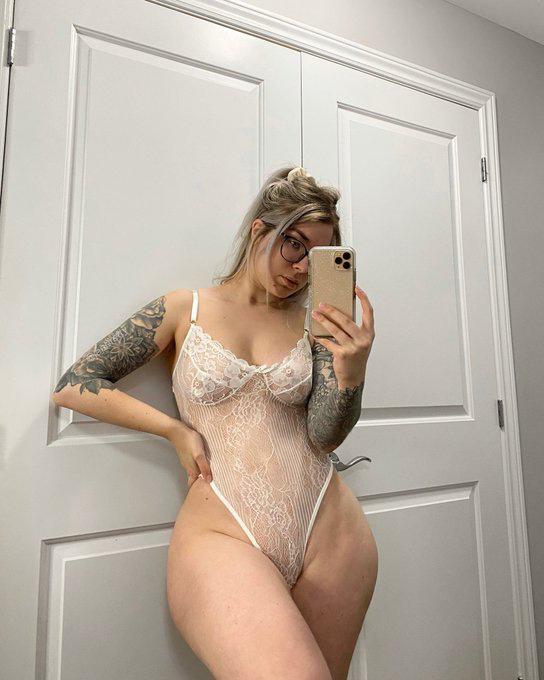 Erotic and hot 🥵 🍆🍑💦