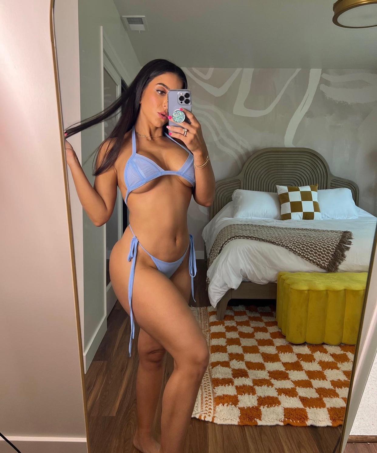 Down to fuck? Text me 💦❤️💦