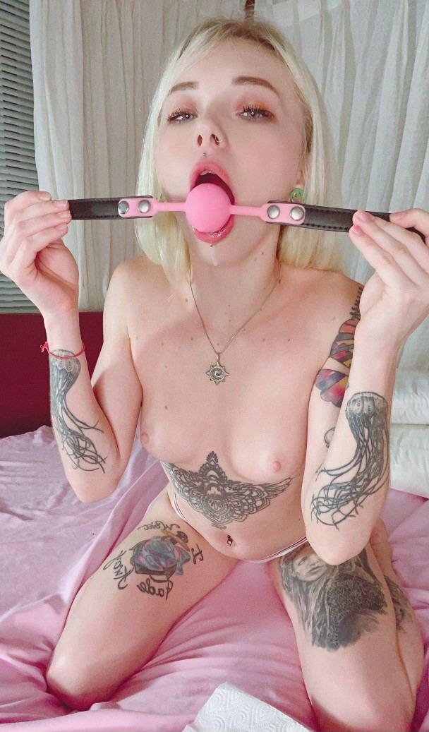 Down to fuck 🥵 am a sweet 😋 hot 🥵 girl available for hookup HMU 🤙