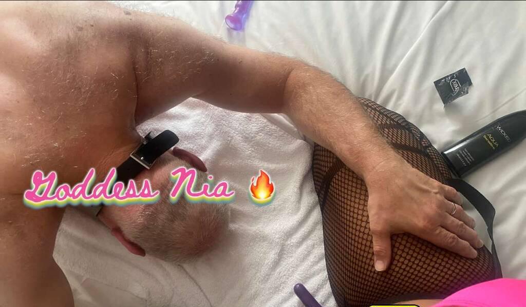 MISTRESSDOMINATRIXSQUIRTERCOME LITSEN TO ME NOW