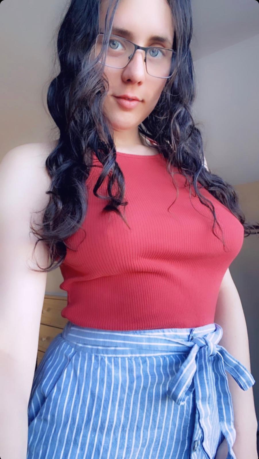 Incall and outcall Promise to give you 100% Available for freaky romances, rough
