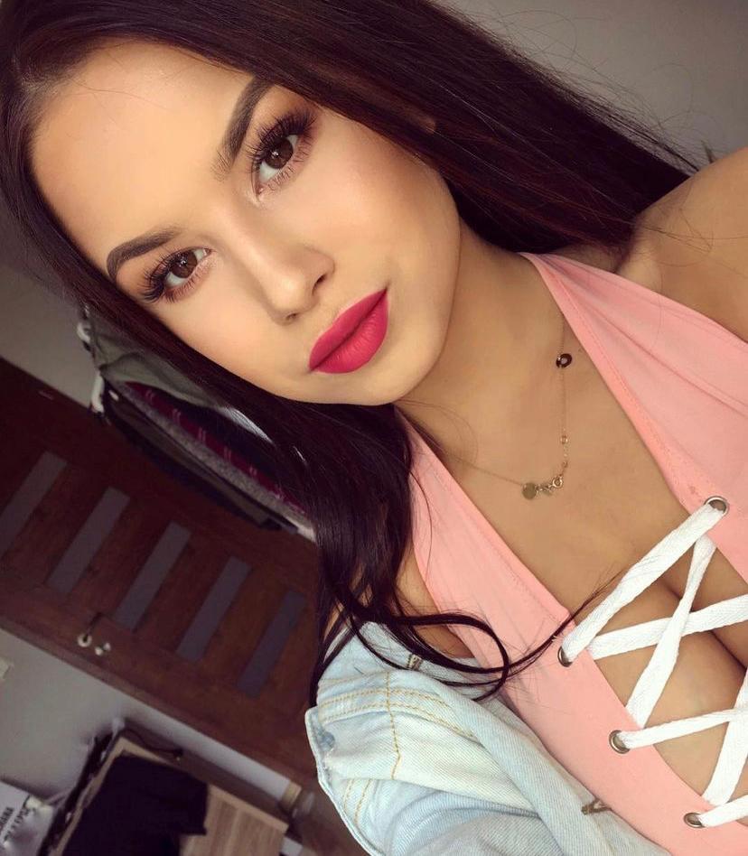 I do incall and out call service
