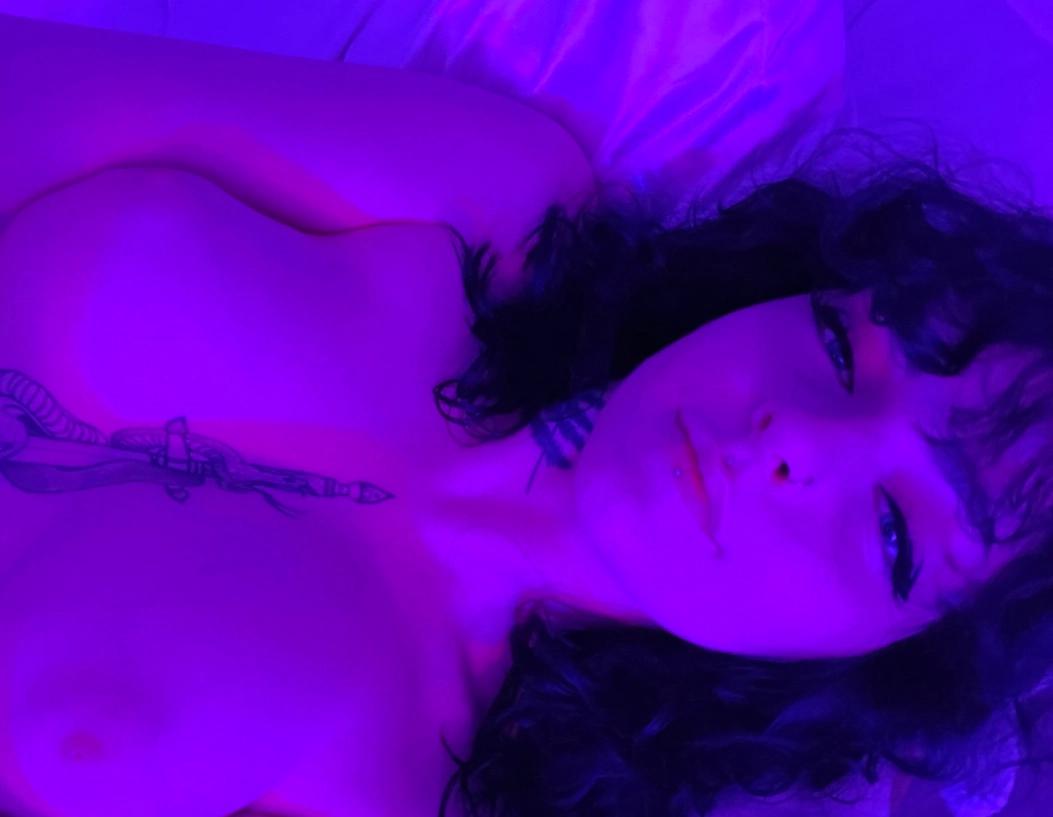 DOWN FOR FUN AND SELL DRUG 👅 !!! 💦💦💦💦🍆🍆🍆 🍆👅👅🏞️