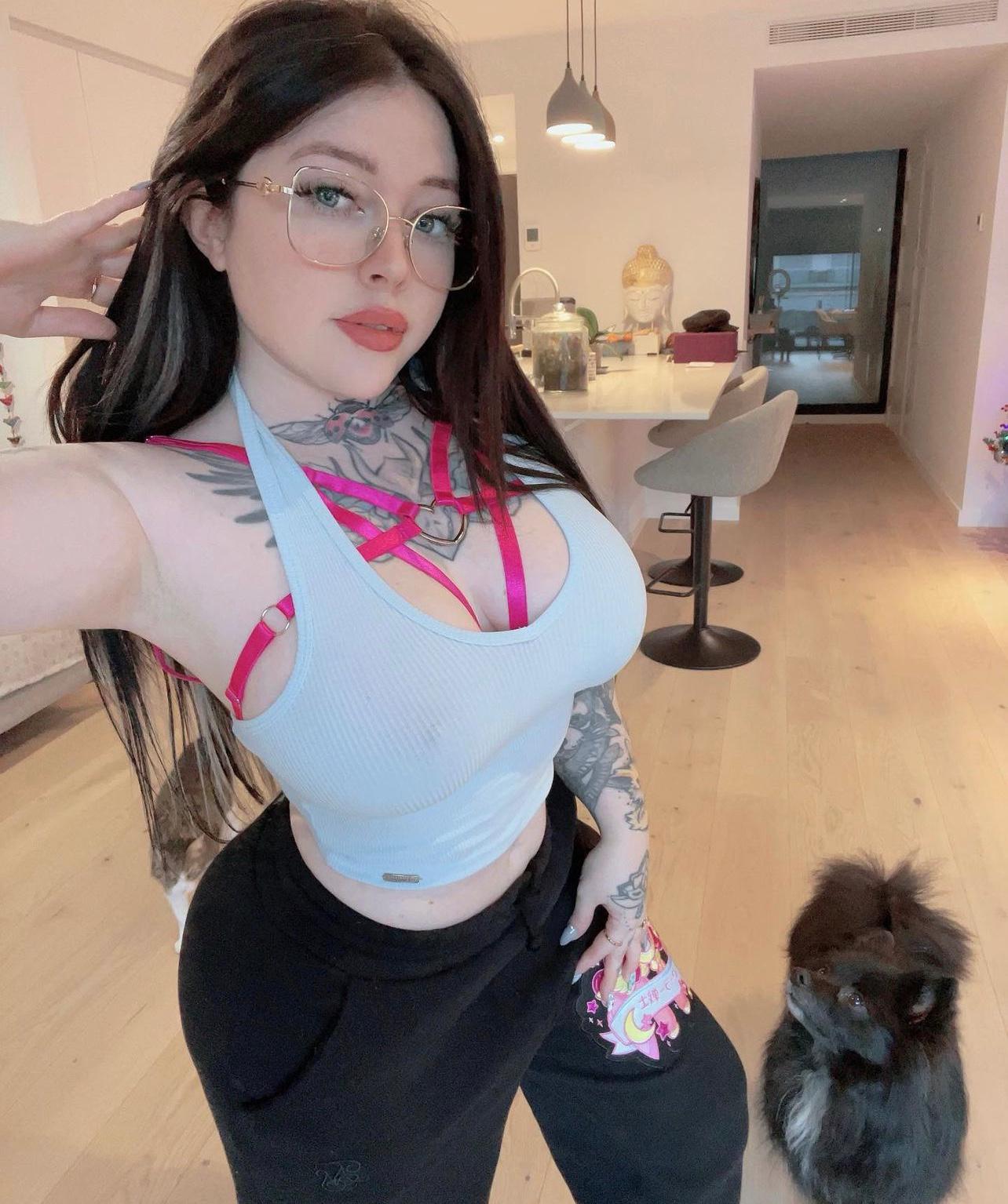 I’m down to fuck ❤️👅