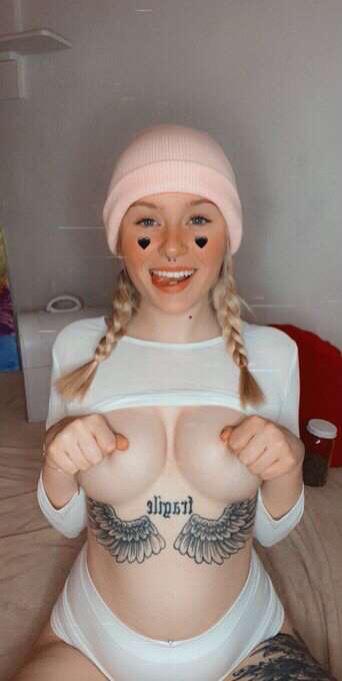 Am down for hookups ❤️🥰