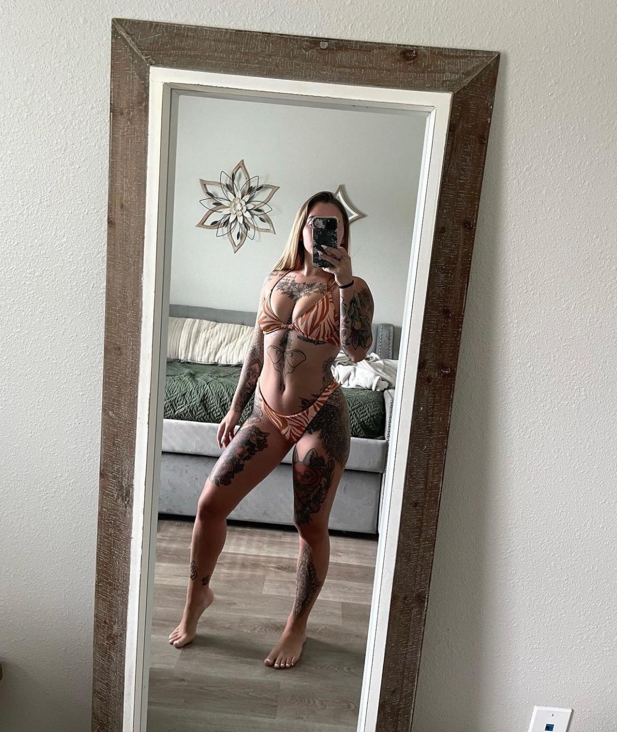 HOOKUP SEX AND SELL DRUGS🍑🍑🍑😘😘😘