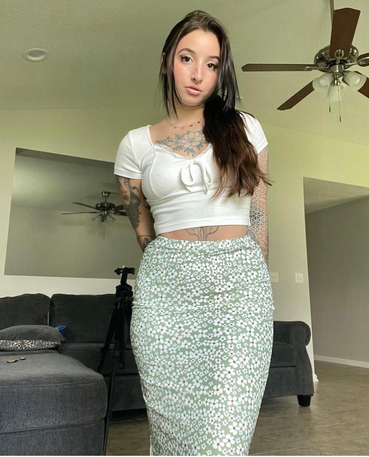 HOOKUP SEX AND SELL DRUGS 🍑🍑🍑😘😘😘