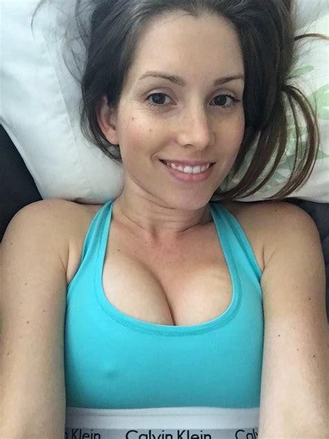 SNAPCHAT: angelah_2022 👅🍆💋II squirt 💦 ready for fun !!!