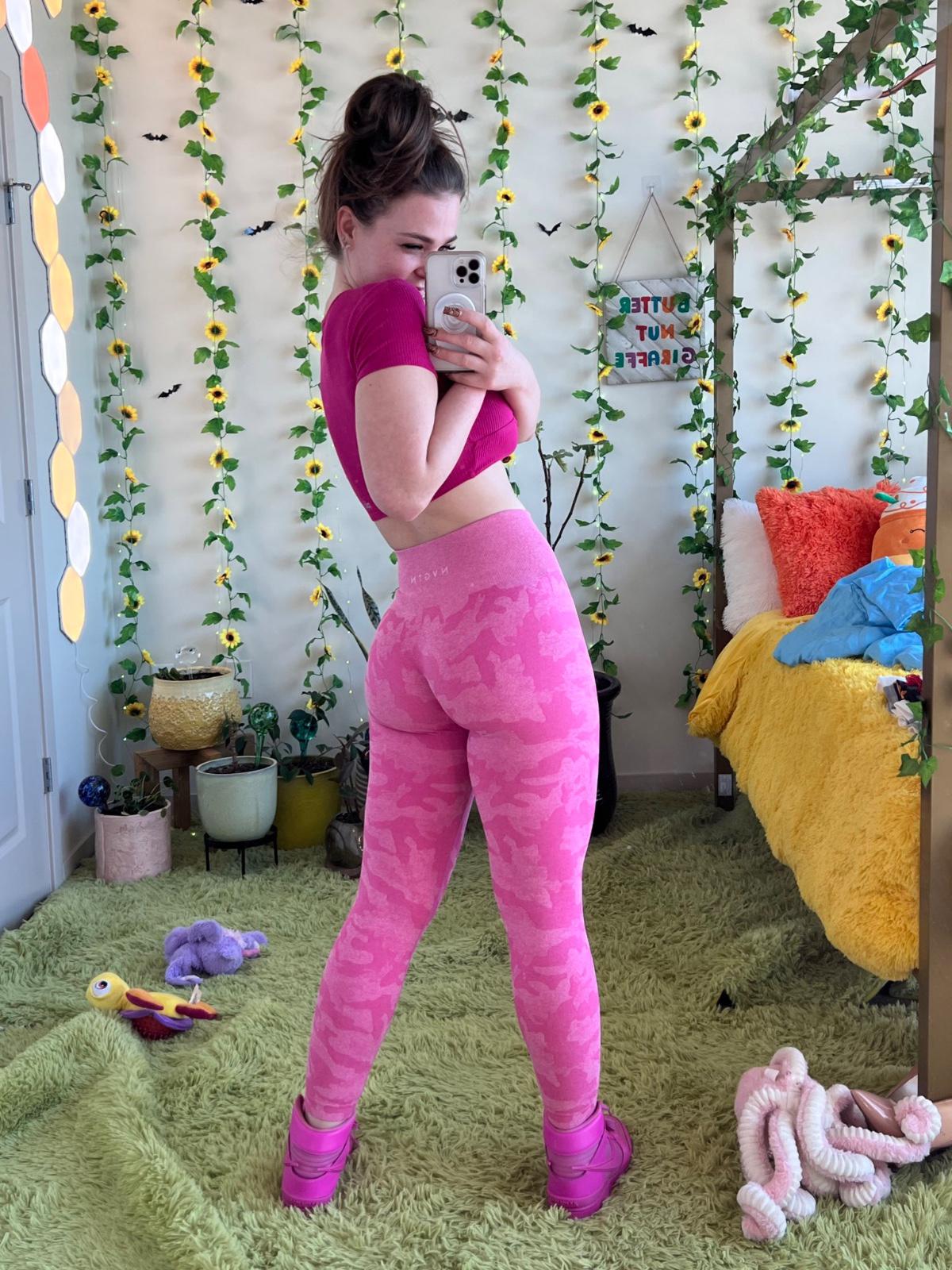 I’m Available in Abbotsford🥰