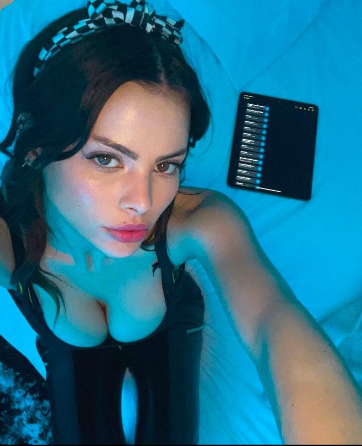 HMU let’s have some fun +1 208-615-2011 snap wood2bela