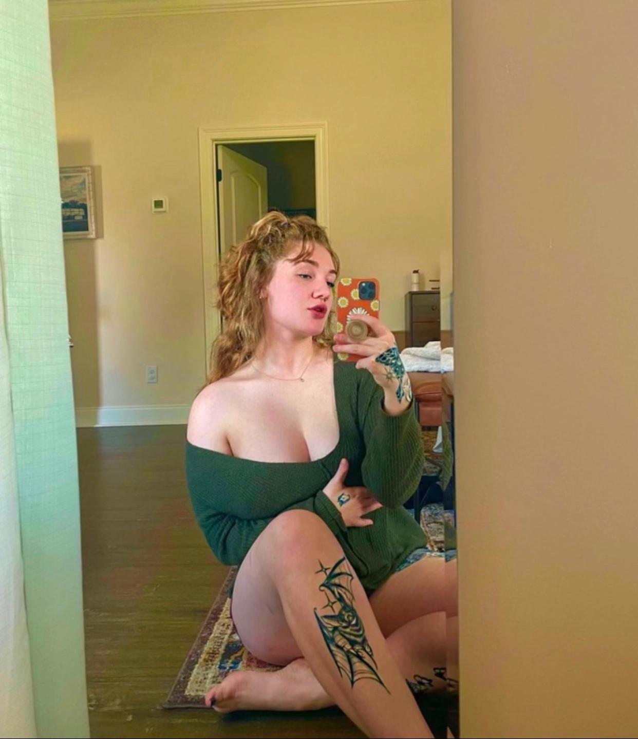I’m available for hookup at affordable price 💋🥵❤️